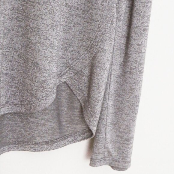 Vince Layered Two Tone Long Sleeve Tee Top M Round Neckline Curve Hem Sleek Slim - Picture 13 of 15